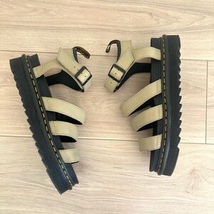 DR. MARTENS blaire 3 strap sandals in muted olive / size 11 EU 43
